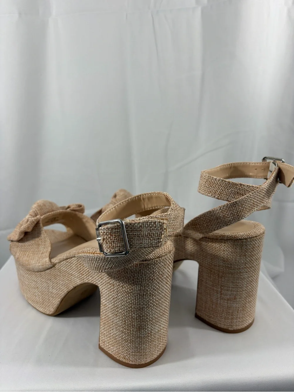 NWT Journee Collection Womens Size 9.5 Beige Bow Platform Sandals